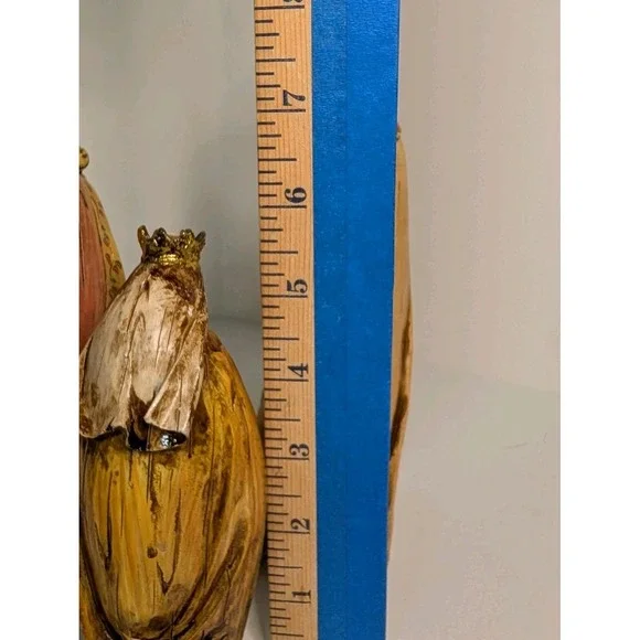 "The Promise Of Christmas" Nativity Set With Scriptures Resin 8 Piece Set - Picture 9 of 9